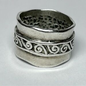 Stunning Israeli Sterling Hammered Ring!